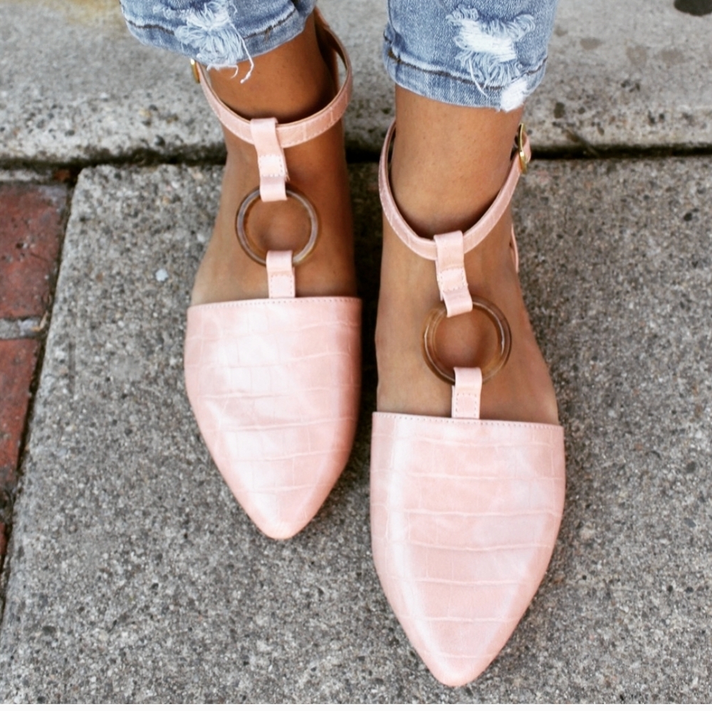 🚨//Fall Essentials// Nude Pink Croco Flat - Picture 6 of 7